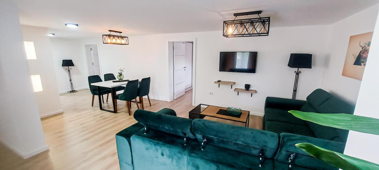 La Casa Apartments Ягодина Екстериор снимка