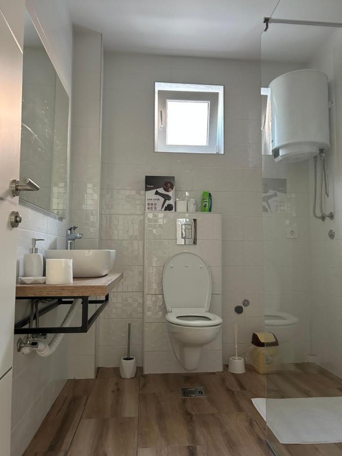 La Casa Apartments Ягодина Екстериор снимка