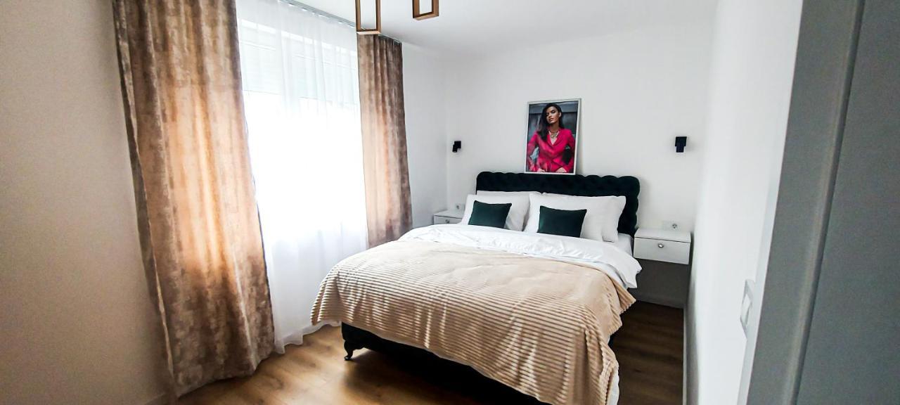 La Casa Apartments Ягодина Екстериор снимка