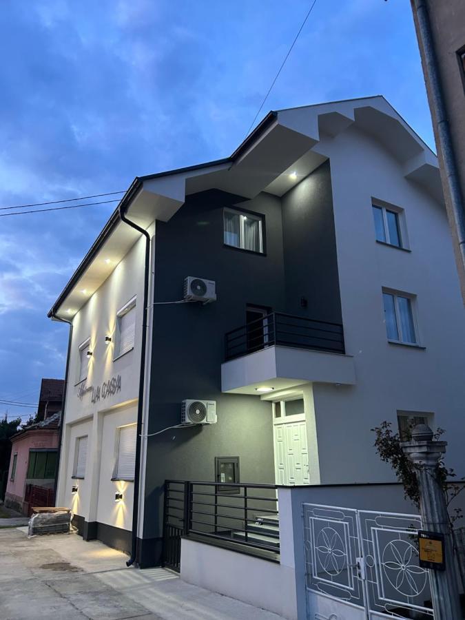 La Casa Apartments Ягодина Екстериор снимка